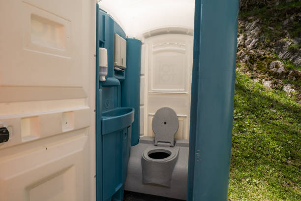 Best Restroom Trailer for Weddings  in Salem, VA